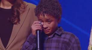 Isaac Amendoim se emociona ao receber prêmio por 'Chico Bento e a Goiabeira Maraviósa'; veja vídeo