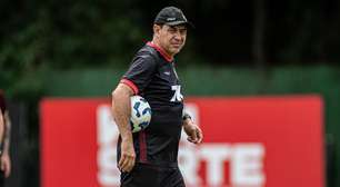 Vitória continua preparação para duelo contra o Palmeiras e pode ter novidades para o confronto