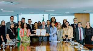 Lei que proíbe uso de animais em testes cosméticos é sancionada por Lula; saiba mais