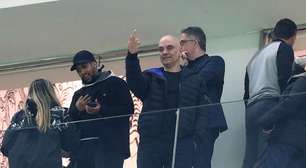 Moraes é flagrado fazendo gesto obsceno em Corinthians x Palmeiras na Neo Química Arena
