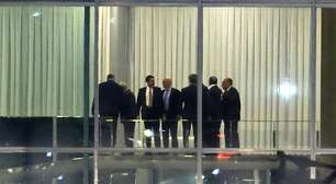 Jantar de Lula no Alvorada tem presença de Moraes, ministros do STF e Gonet