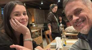 Astro de 'A Viagem', Guilherme Fontes faz rara aparição ao lado da filha Carolina em post