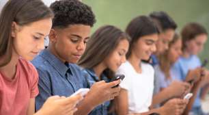 Como a vergonha e o medo de julgamento levam os adolescentes a um diálogo emocional com a IA?