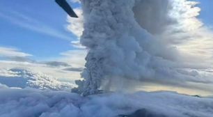 Vulcão entra em erupção na Rússia pela 1ª vez em 450 anos