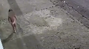 Mãe é presa após abandonar filha de 3 anos para ir a baile funk e criança ser vista sozinha na rua; veja vídeo