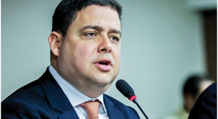 Secretário de Paes comemora prisão domiciliar de Bolsonaro e dispara: 'No mundo ideal seria pena de morte'