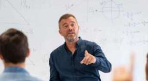 Estado abre concurso público com mais de 6 mil vagas para professores da rede estadual