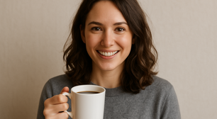 Tomar café todos os dias no mesmo horário pode turbinar sua saúde, apontam especialistas
