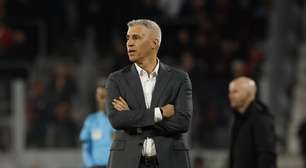 Crespo diz que expulsão do Rafael mudou o curso do jogo