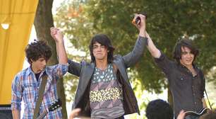 Em meio a rumores de "Camp Rock 3", Nick diz que Jonas Brothers vai gravar filme, mas não pode dizer qual é