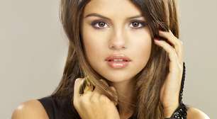 Descubra a música de Selena Gomez que ela ouviu anos depois e a fez chorar!
