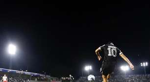 Savarino diz que teve chance de ir ao Lyon, mas está feliz por ter escolhido o Botafogo
