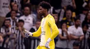 Hugo Souza vê Corinthians fortalecido após vitória no dérbi e mira título