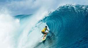 Nº 1 do mundo do surfe revela cautela antes de decisão e explica 'demissão' do pai: 'Necessidade de tomar as rédeas'