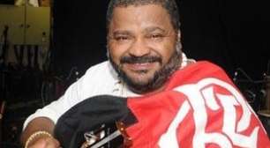 Arlindo Cruz era torcedor do Flamengo e já levou chinelada da mãe por causa do time