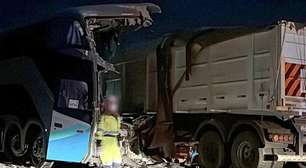 VÍDEO: Web se choca com imagens do acidente com ônibus que deixou 11 mortos e 46 feridos