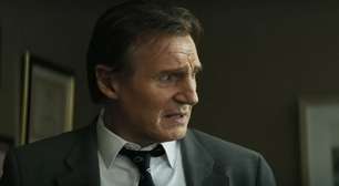 Antes de Corra Que a Polícia Vem Aí, Liam Neeson se arriscou no humor em série de comédia com 99% de aprovação