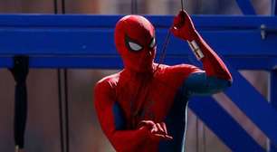 Homem-Aranha 4: Tom Holland pilota tanque e encontra fãs em vídeo de bastidores