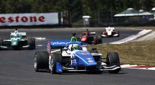 Collet acerta volta no final e fatura pole da Indy NXT em Portland