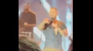 Vídeo! Show de Diogo Nogueira é paralisado por provocações de torcedores do Atlético-MG