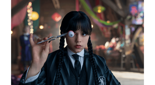 O elenco da segunda temporada de 'Wednesday' inclui esta atriz lésbica que você provavelmente já viu antes, mas não lembra de onde