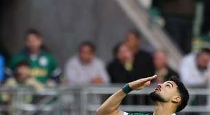 Flaco López revela que acordou com barulho de bombas na Academia do Palmeiras