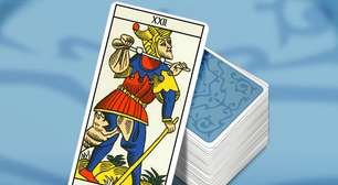 Sabia que existe uma carta sem número no Tarot?