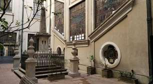 A história do alemão enterrado em faculdade de SP que fundou uma poderosa sociedade secreta