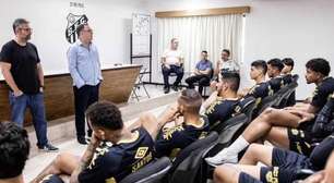Santos segue reformulando elenco e quer um novo zagueiro