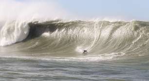Ciclone extratropical está por trás de possível maior onda já surfada no Brasil