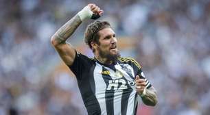 Alvo de times do exterior, Lyanco renova o contrato com o Atlético até 2029