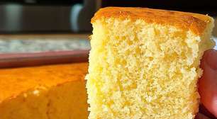 Bolo de leite condensado douradinho e super macio para o café da tarde