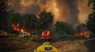 Incêndios florestais se intensificam na Europa; Espanha registra vítimas fatais