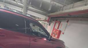 Carro é arrombado e furtado em estacionamento do Zaffari da Ipiranga