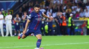Gonçalo Ramos celebra título da Supercopa e garante permanência no PSG