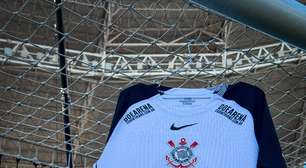 Ex-Corinthians lança carreira musical em grupo de pagode