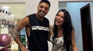 Quem é Stefânia Lemos, esposa de Tirullipa, vítima de traição após 15 anos de casamento