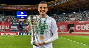 Com boas atuações, goleiro ex-Flamengo renova com o Tondela