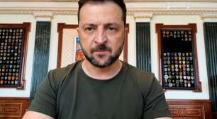 Zelensky acusa Rússia de matar 'até no dia da cúpula' no Alasca