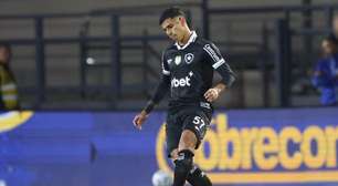 David Ricardo, do Botafogo, descarta atuar diante do Palmeiras: 'Praticamente fora'