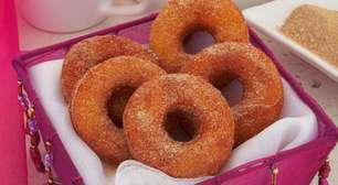 Donuts tradicional: faça a versão clássica com canela e açúcar