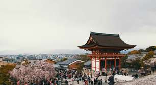 O Japão está sendo inundado por hordas de turistas estrangeiros; por isso, o país começou a oferecer voos gratuitos para eles