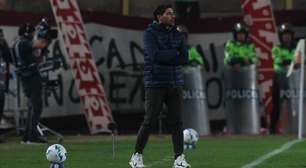 Abel Ferreira elogia dupla Vitor Roque e Flaco López: 'podem ajudar'