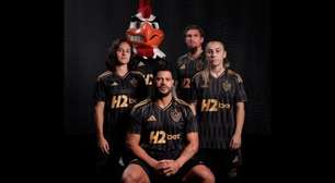 Atlético anuncia novo terceiro uniforme com destaque para o Galo