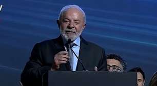 'Quem quiser sair, que saia', diz Lula ao criticar empresas norte-americanas que deixaram o Brasil