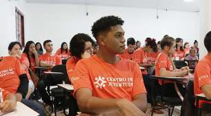 Pesquisa prova que, para jovem pobre, trabalhar e estudar é o corre que vira