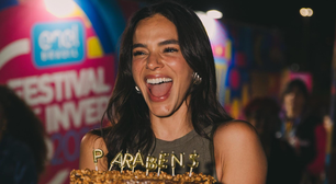 Bruna Marquezine presenteia convidados de sua festa de 30 anos com kit de mimos para ser consumido só após a celebração luxuosa. Saiba o que é!