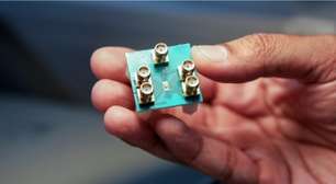 Cérebro de micro-ondas: cientistas criam chips mentais que se comunicam com IA