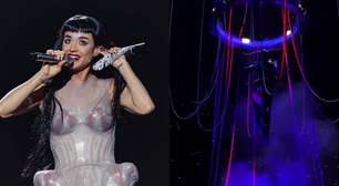 Katy Perry leva 'choque' no palco durante show de turnê nos EUA