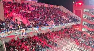 Torcida da Universidad de Chile protagoniza cenas lamentáveis na Argentina